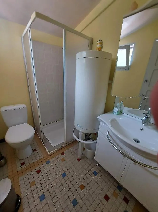 A SERVANAC Chambre privative dans un jardin bucolique Lavaurette 0*,